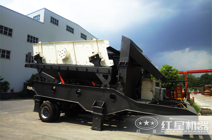 可移動(dòng)振動(dòng)篩沙機(jī)，半掛車車頭牽引隨時(shí)隨地流動(dòng)作業(yè)